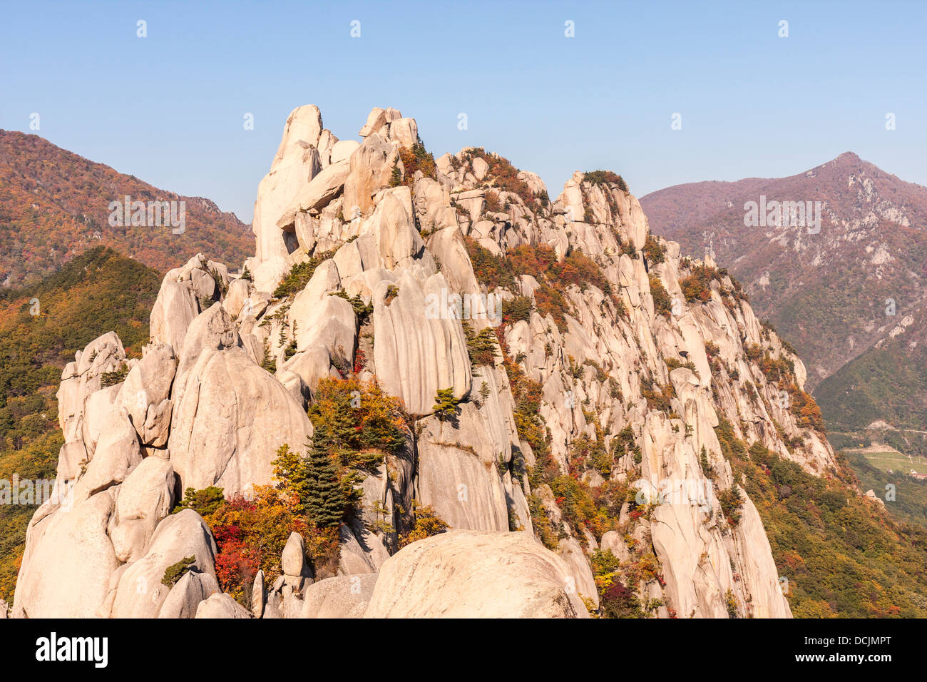 Ulsan Bawi dans le Parc National de Seoraksan Corée du Sud à l'automne Banque D'Images