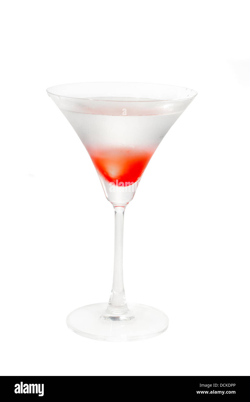 Cocktail martini litchi isolé sur fond blanc Banque D'Images