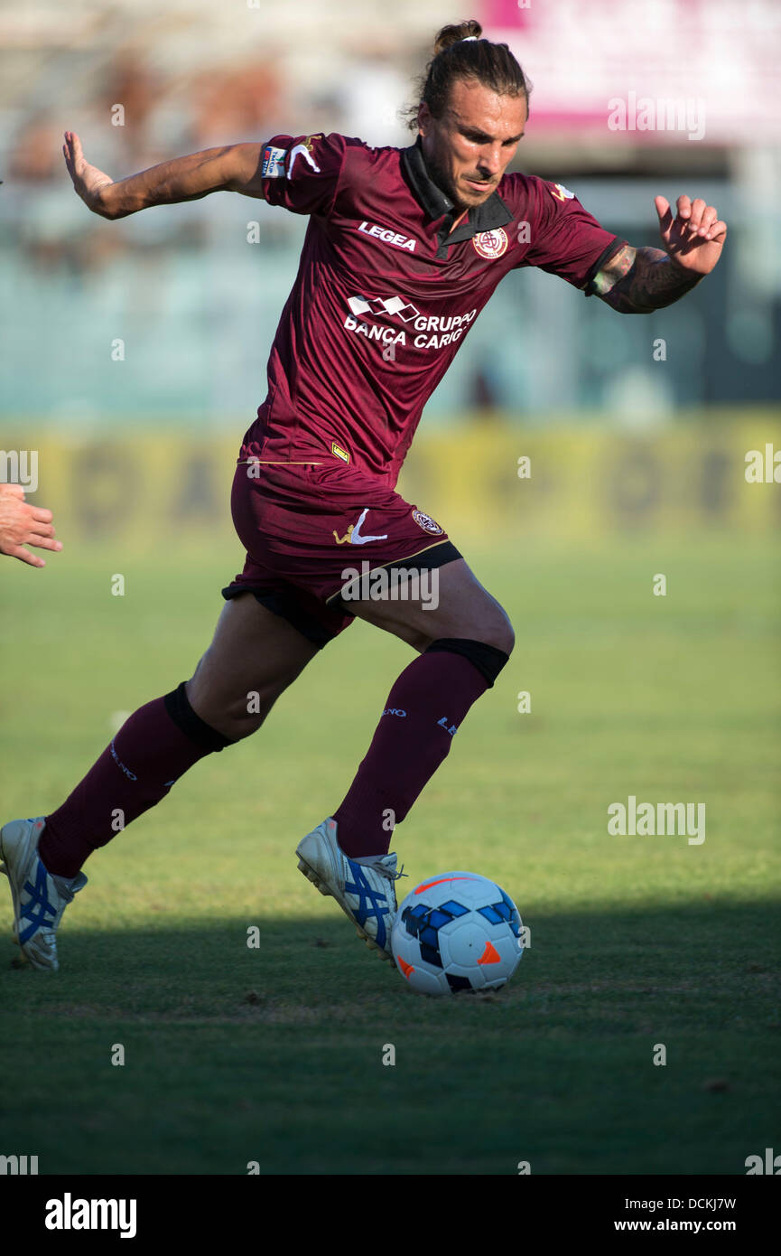 Paulinho (Livourne), le 17 août 2013 - Football / Soccer : Coppa Italia (Tim Cup) troisième match entre Livourne 0-1 Sienne au Stadio Armando Picchi de Livorno, Italie. (Photo de Maurizio Borsari/AFLO) Banque D'Images