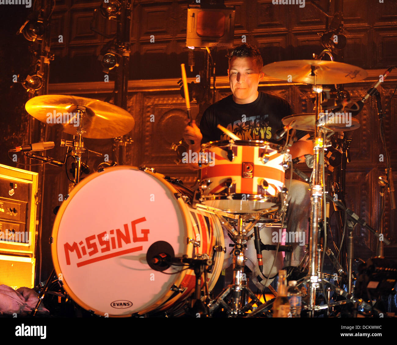 Matt Helders des Arctic Monkeys effectuant à vivre la révolution Fort Lauderdale, Floride - 08.10.11, Banque D'Images