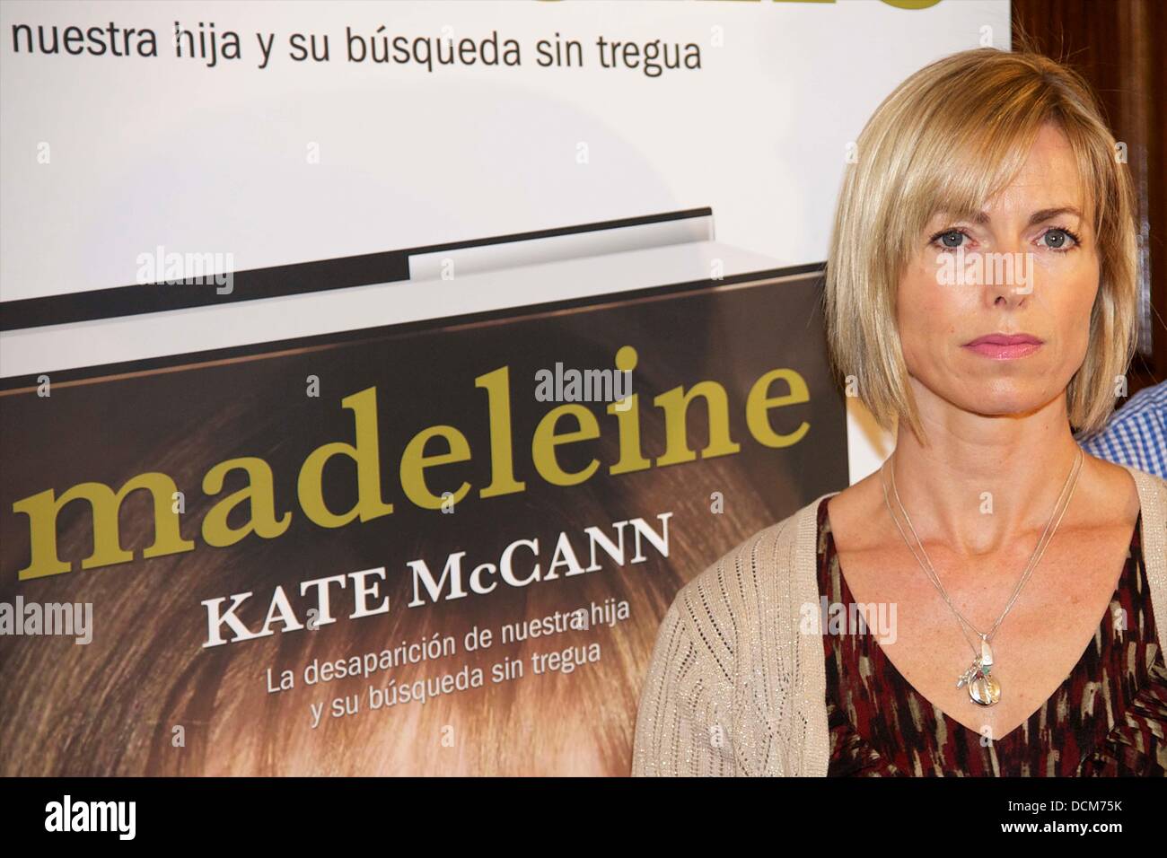 Kate McCann lance son nouveau livre 'Madeleine' lors d'une conférence de presse à l'hôtel Wellington. Le livre est un compte rendu personnel de la disparition de Madeleine. Madeleine McCann a été trois quand elle a disparu pendant les vacances avec ses parents dans la région de l'Algarve du Portugal en mai 2007 Madrid, Espagne - 19.10.11 ***Pas disponible pour publication en Espagne, disponible pour le reste de Banque D'Images