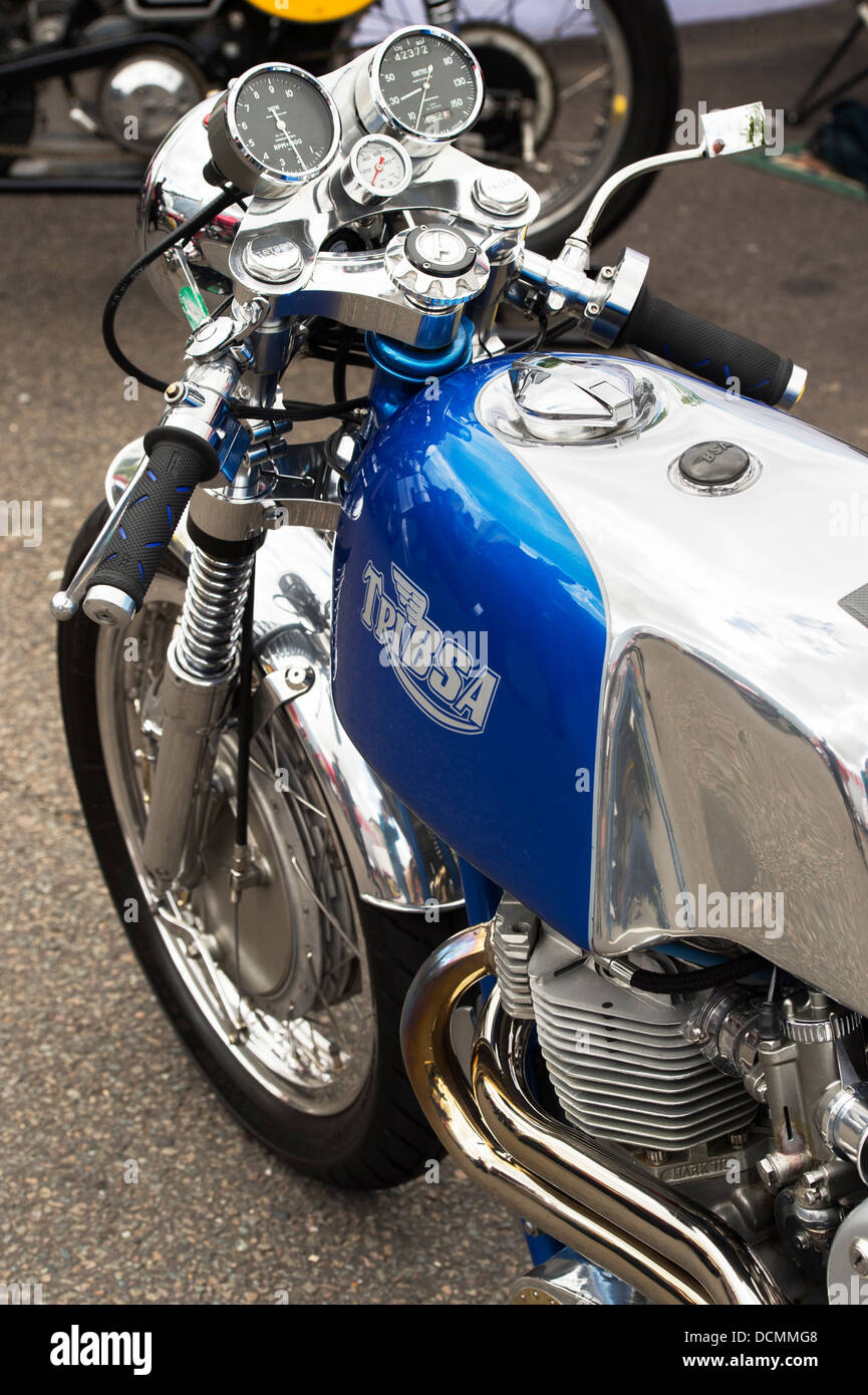 Tribsa Racer Bsa motorcycle petrol Banque de photographies et d’images à haute ...
