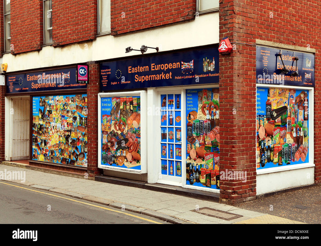 Supermarché d'Europe orientale, Kings Lynn, Norfolk, UK, magasins pour les immigrants de la population immigrante est de l'Europe de l'est boutique Banque D'Images