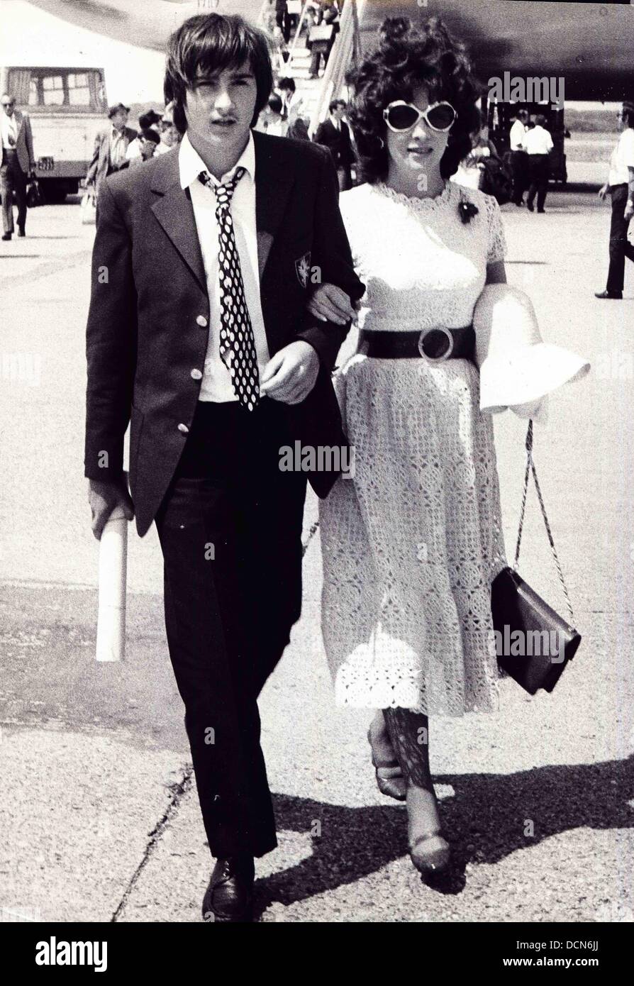 Qui Est Le Fils De Gina Lollobrigida GINA LOLLOBRIGIDA avec fils Milko Skofic Jr..Fourni par Photos, inc