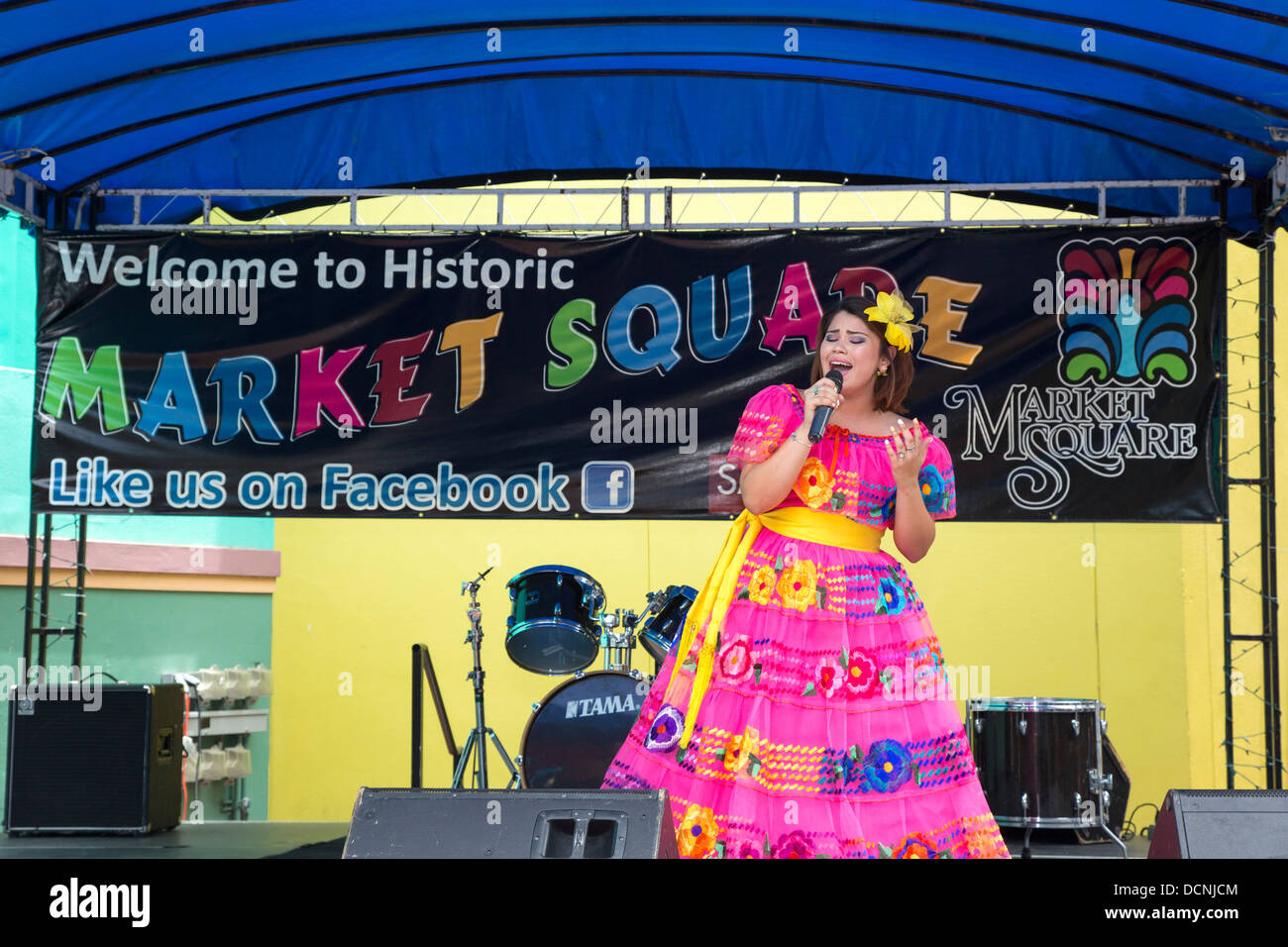 Singer au Market Square à San Antonio, Texas Banque D'Images