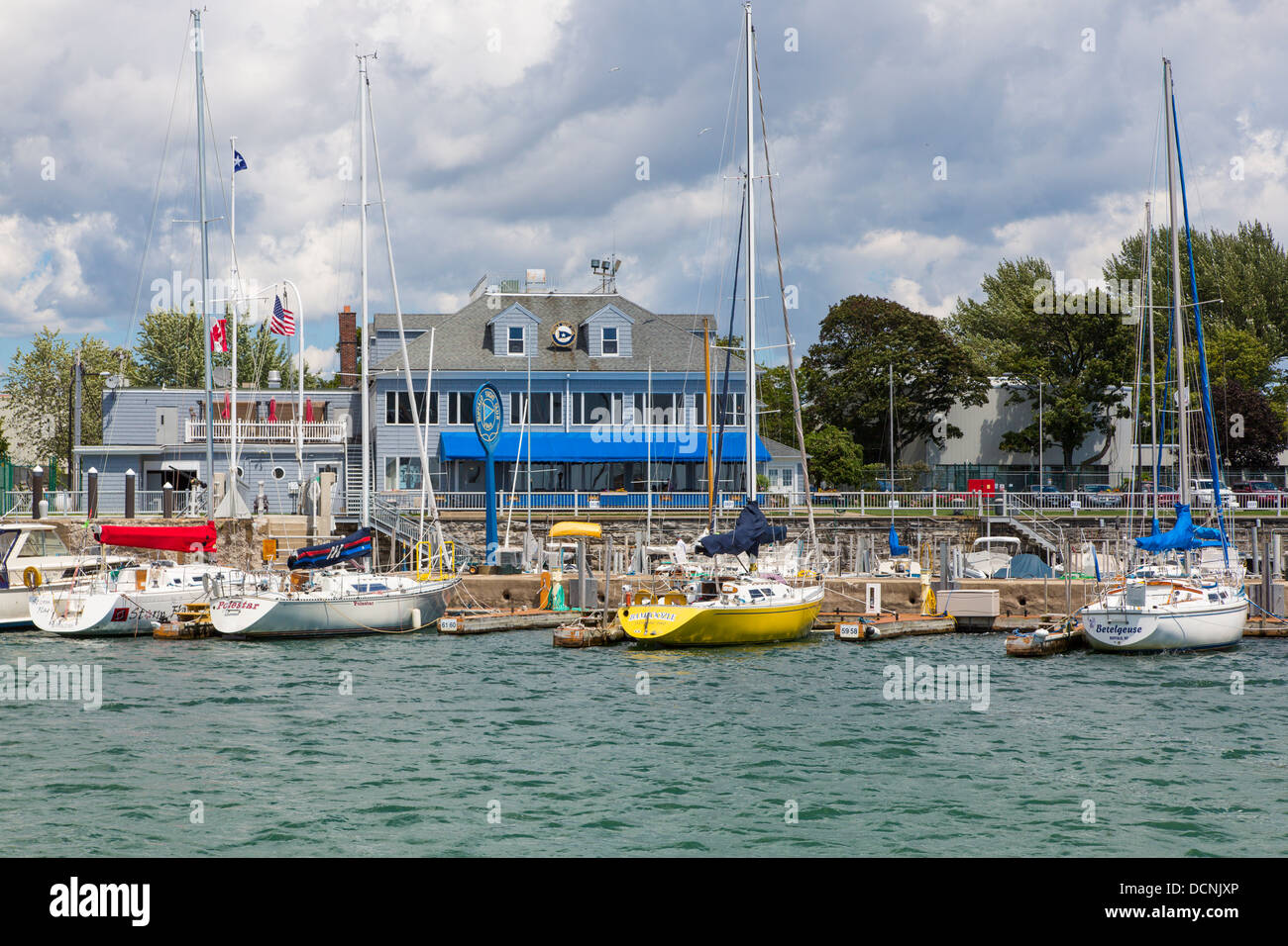 Buffalo Yacht Club sur le lac Érié en ville de Buffalo, New York, United States dans la ville de Buffalo, New York, United States Banque D'Images
