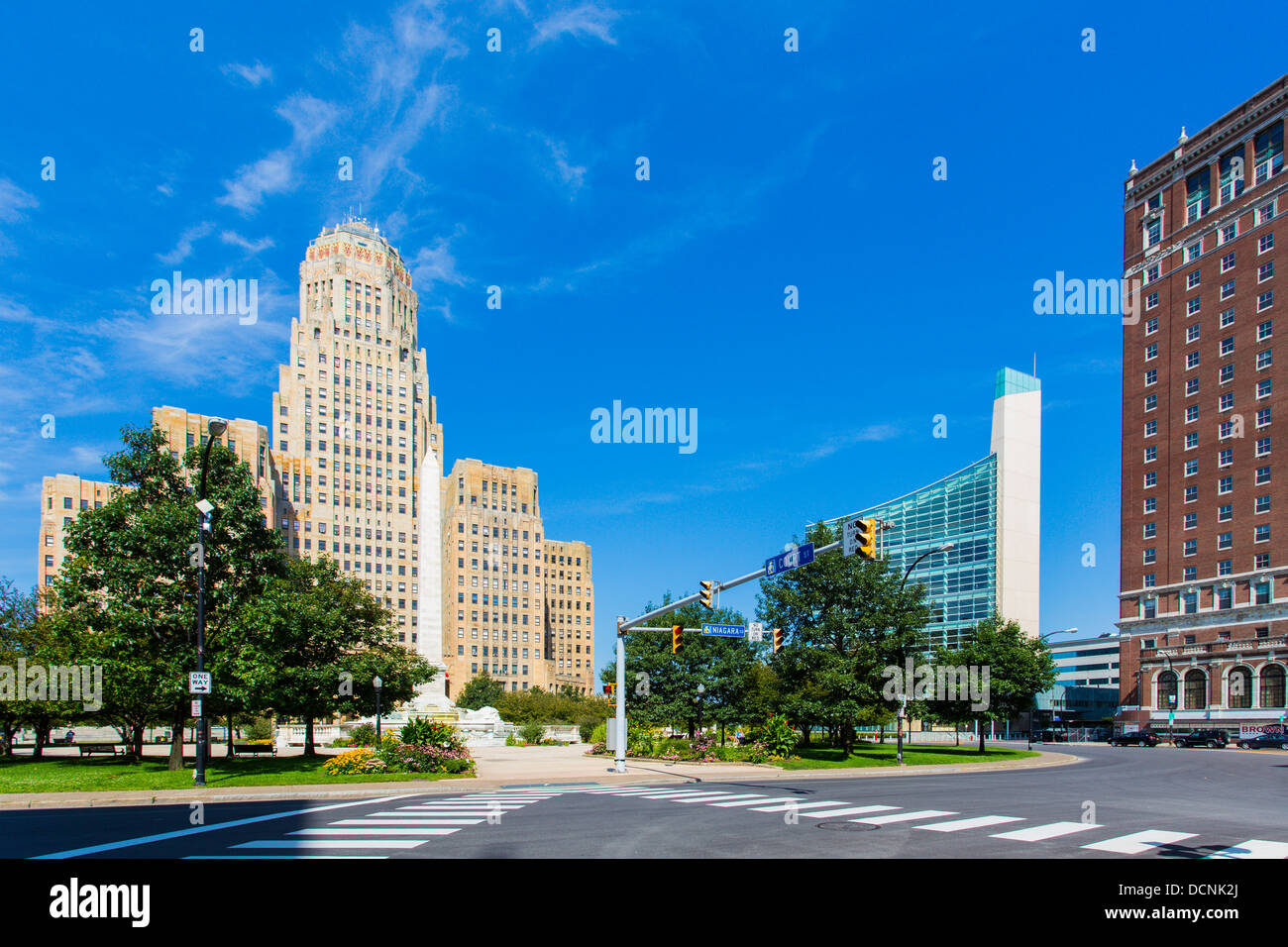 Niagara Square et l'Hôtel de ville dans la ville de Buffalo, New York, United States Banque D'Images