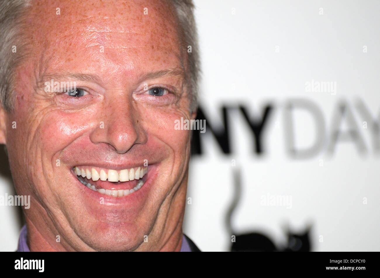 Dan Skahen - Producteur associé (et l'un des premiers pères nourriciers) du film d'un jour (voir description) Banque D'Images