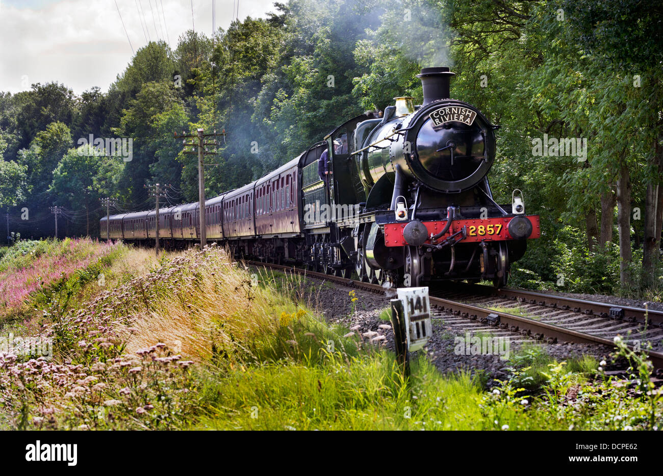 Locomotive 2857 GWR n feuilles Arley de Bridgnorth,sur une journée d'été sur la Severn Valley Railway, Worcestershire, Royaume-Uni. Banque D'Images