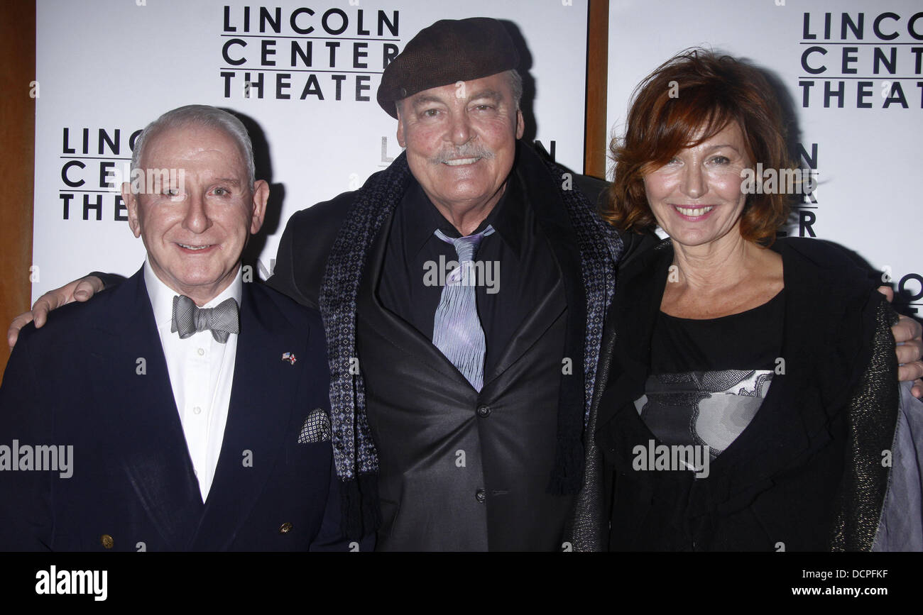 Stacy Keach et Malgosia Tomassi Opening Night after party pour le Lincoln Center production de 'autres villes du désert' qui s'est tenue à l'hôtel Marriott Marquis Hotel. La ville de New York, USA - 03.11.11 Banque D'Images