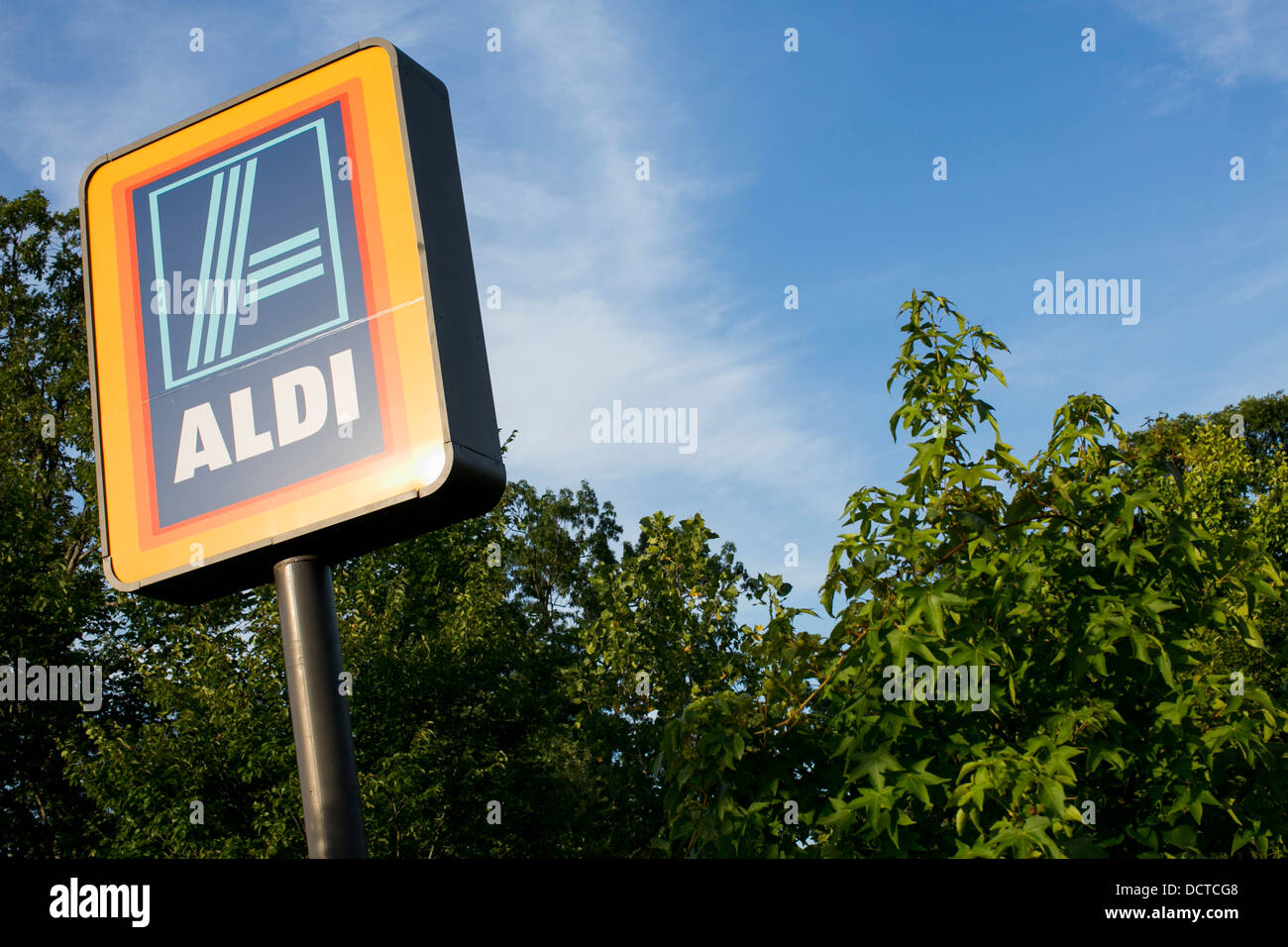 Une épicerie discount Aldi. Banque D'Images