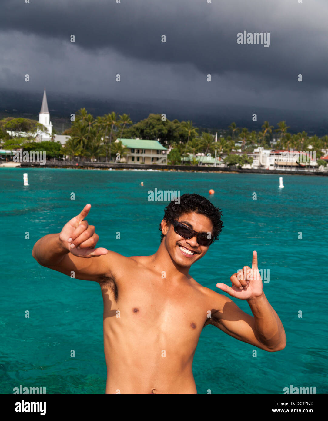 Islander on pier à Kailua-Kona sur la grande île d'Hawaï Banque D'Images