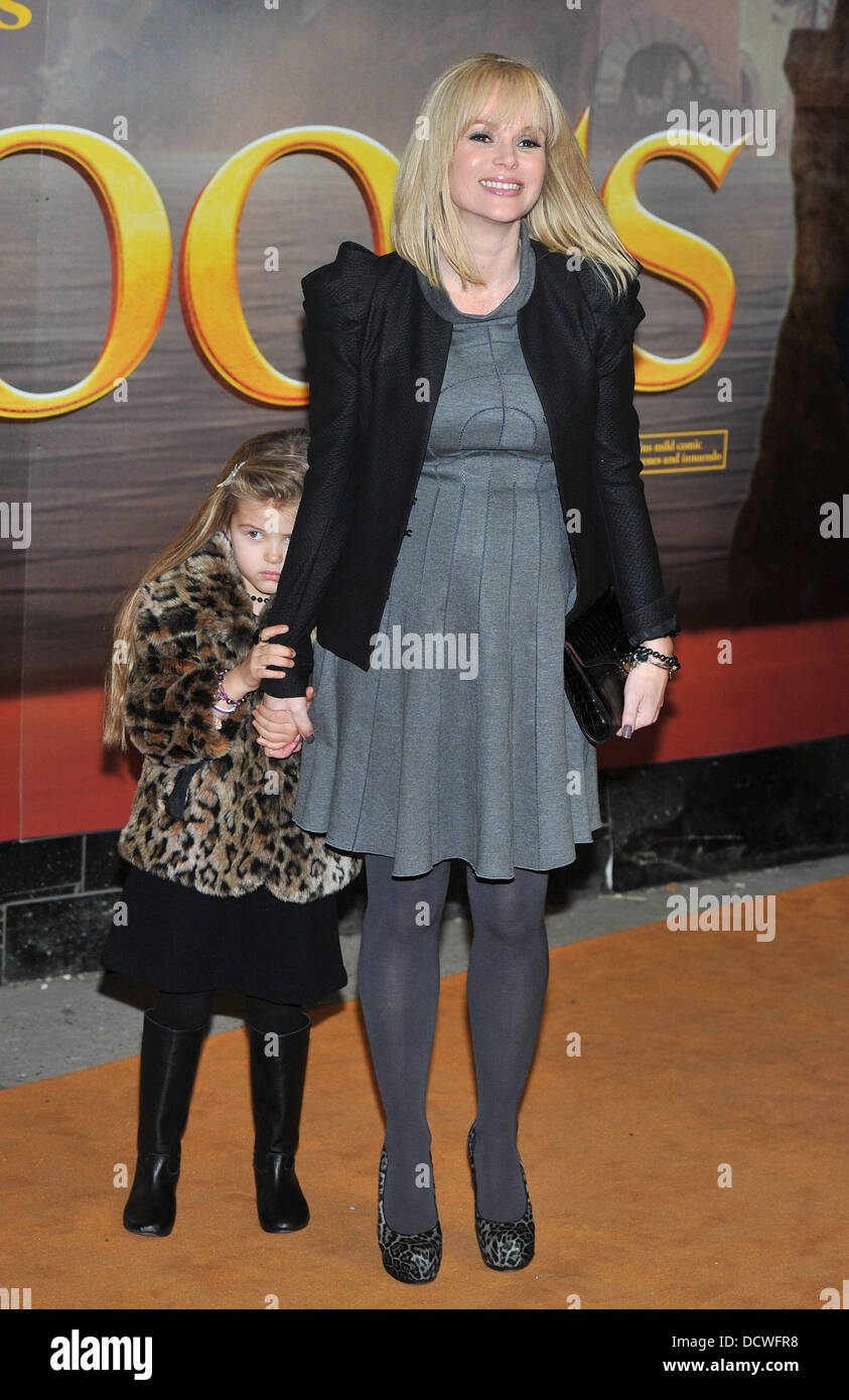 Amanda Holden Puss In Boots - UK film premiere tenue à l'Empire Leicester Square - Arrivées. Londres, Angleterre - 24.11.11 Banque D'Images