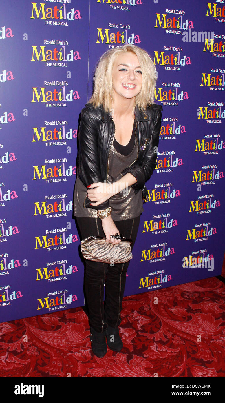 Sheridan Smith des stars qui fréquentent le 'Matilda' press musicale soirée au théâtre Royal - à l'intérieur de Londres, Angleterre - 24.11.11 ***Pas disponible pour publication dans le Daily Express, le Daily Star et l'Evening Standard. Disponible pour publication dans le reste du monde*** Obligatoire Crédit : Cameron Clegg/WENN.com Banque D'Images