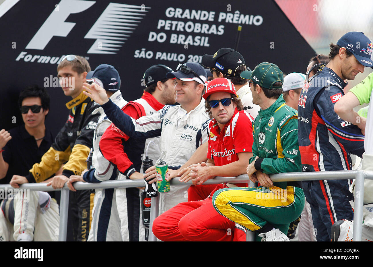 Rubens Barrichello, Fernando Alonso, Vitaly Petrov, le Brésilien Grand Prix de Formule 1 à l'Autodromo Jose Carlos Pace. Sao Paulo, Brésil - 27.11.11 Banque D'Images