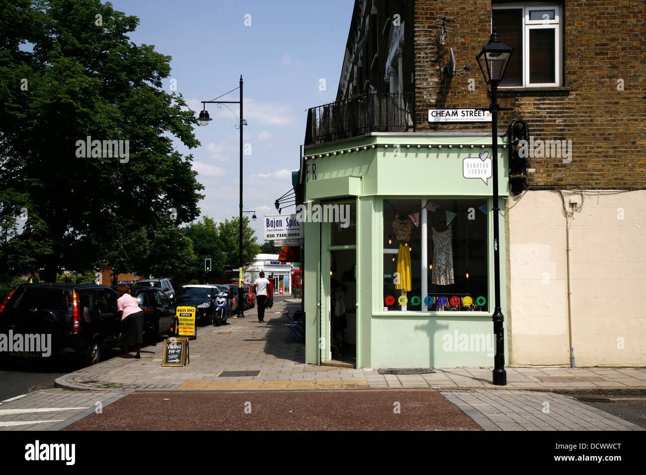 Coin Nunhead vintage pop-up shop au coin de rue et Cheam Evelina Road Banque D'Images