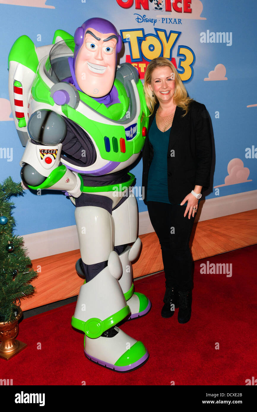 Melissa Joan Hart Disney On Ice présente Disney's 'Toy Story 3' - les arrivées à Nokia Plaza Los Angeles. Vivre à Los Angeles, Californie - 14.12.11 Banque D'Images