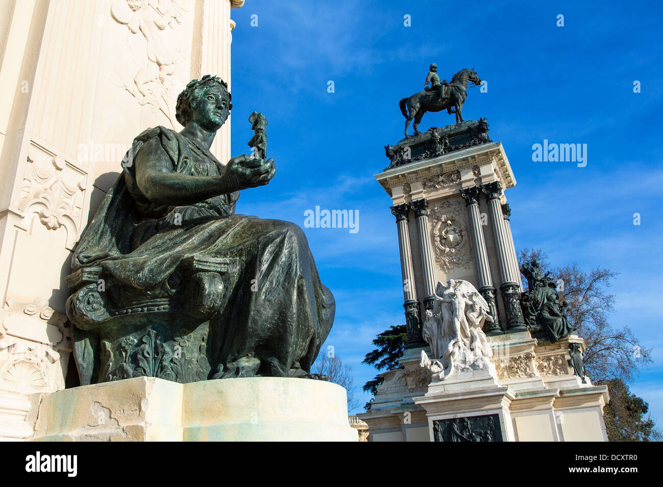 Madrid, Parque del Buen Retiro, Alfonso XII Monument Banque D'Images