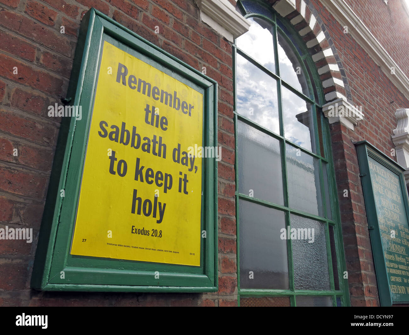 Rappelez-vous le jour du Sabbat, pour garder le signe Saint, sur Buckley Street Methodist Free Church, Buckley St, Warrington, Cheshire, Angleterre, Royaume-Uni, WA2 7DH Banque D'Images
