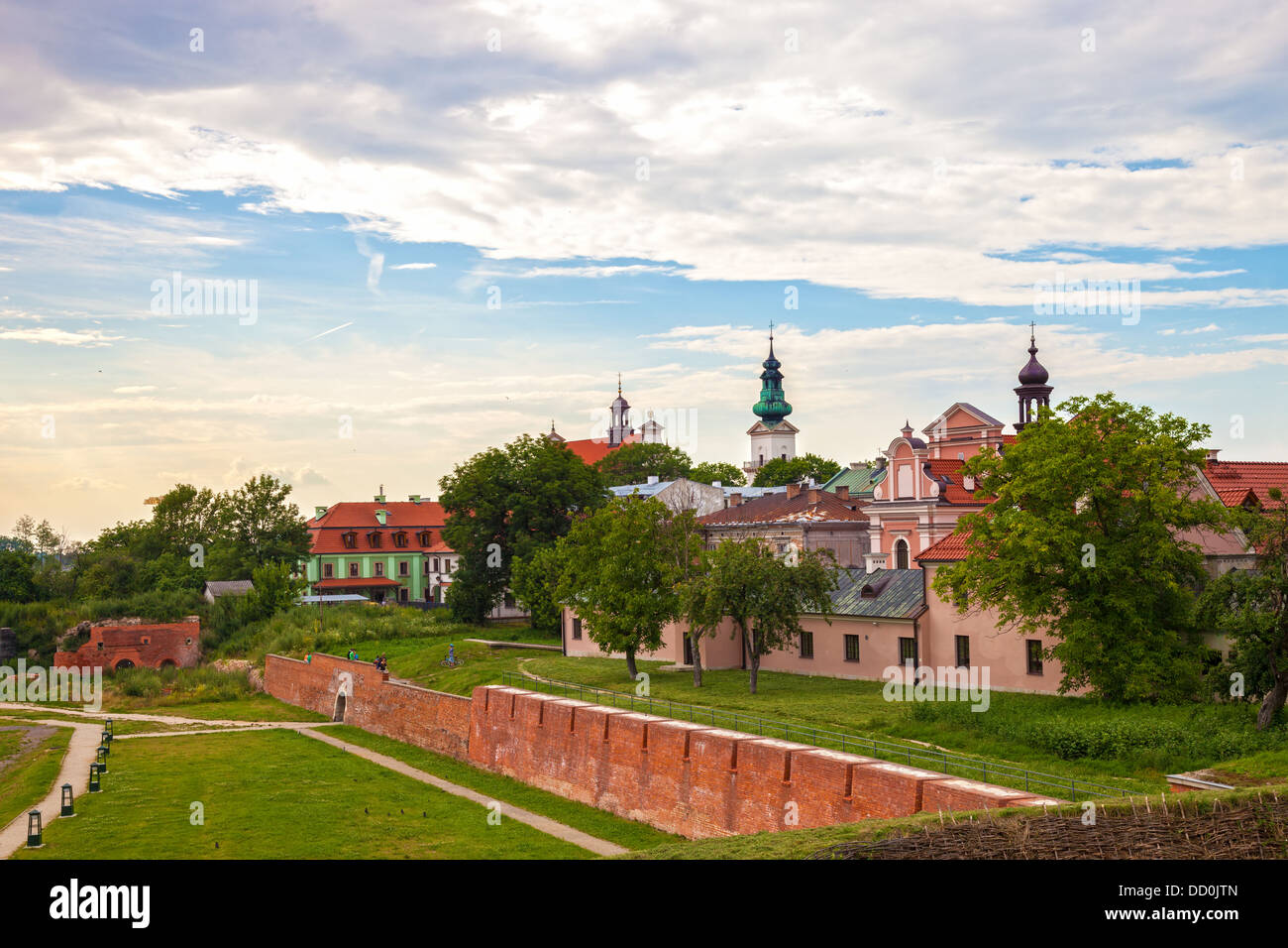 Ancienne fortification militaire sur l'arrière-plan de Zamosc, Pologne. Banque D'Images