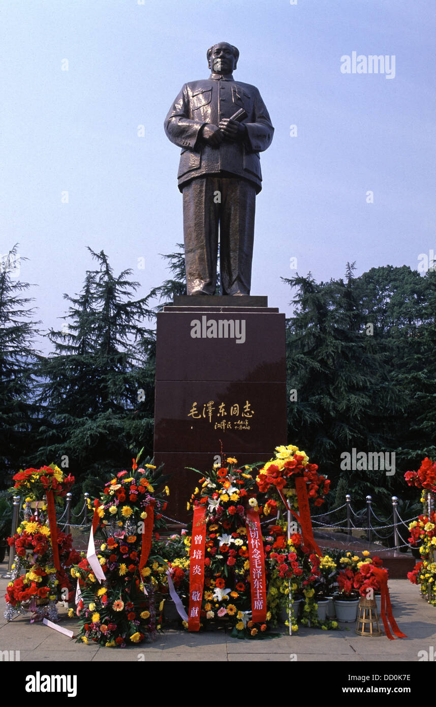 Mao Zedong monument situé dans la ville de Shaoshan dans lequel Mao Zedong ou Mao Tsé-toung aussi connu comme le président Mao est né et a passé son enfance situé sur la révision à mi-est de Hunan et le moyen nord de Xiangtan en Chine Banque D'Images