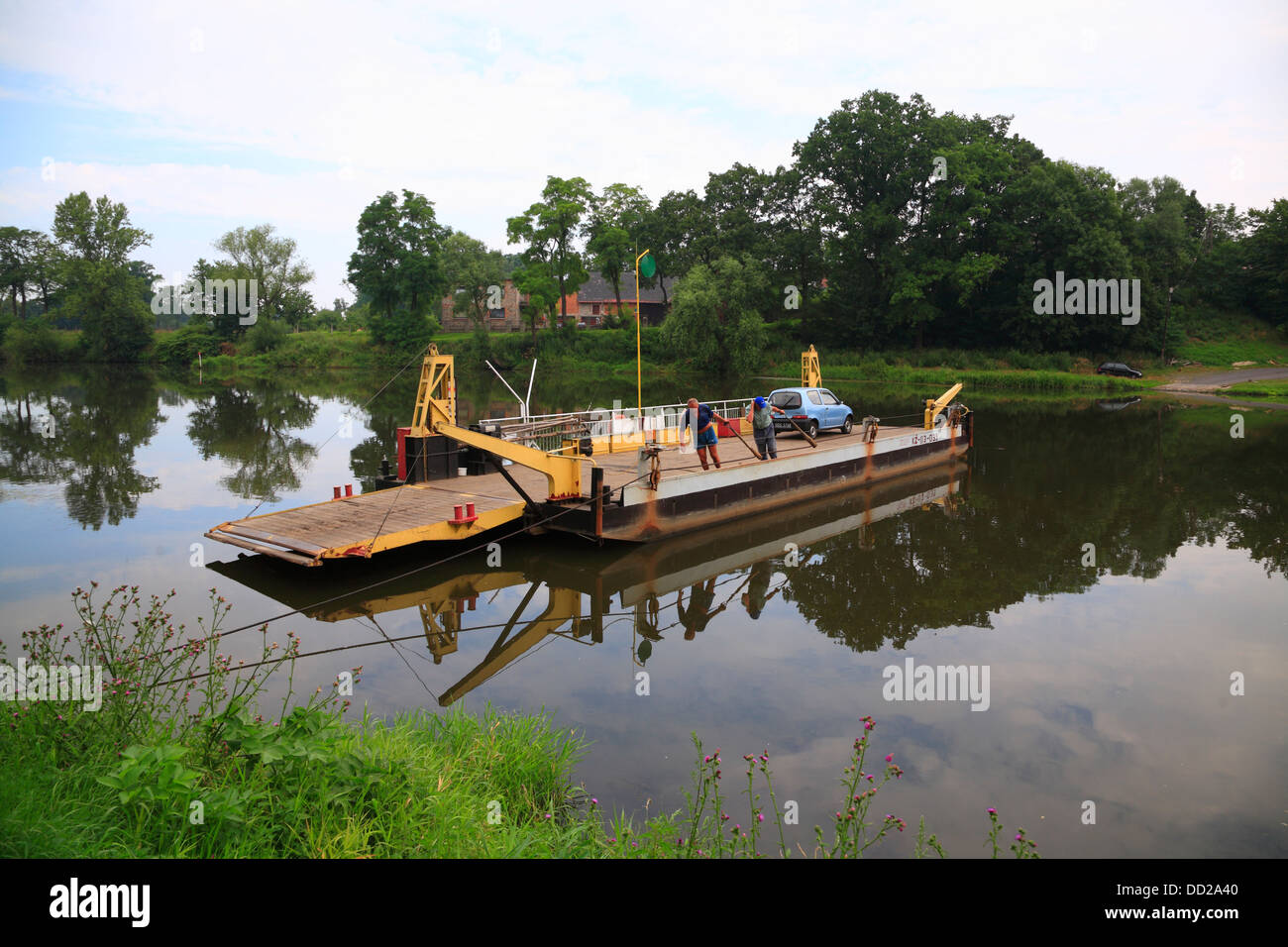 Old ferry près de la rivière Odra Opole, Silésie, Pologne Banque D'Images