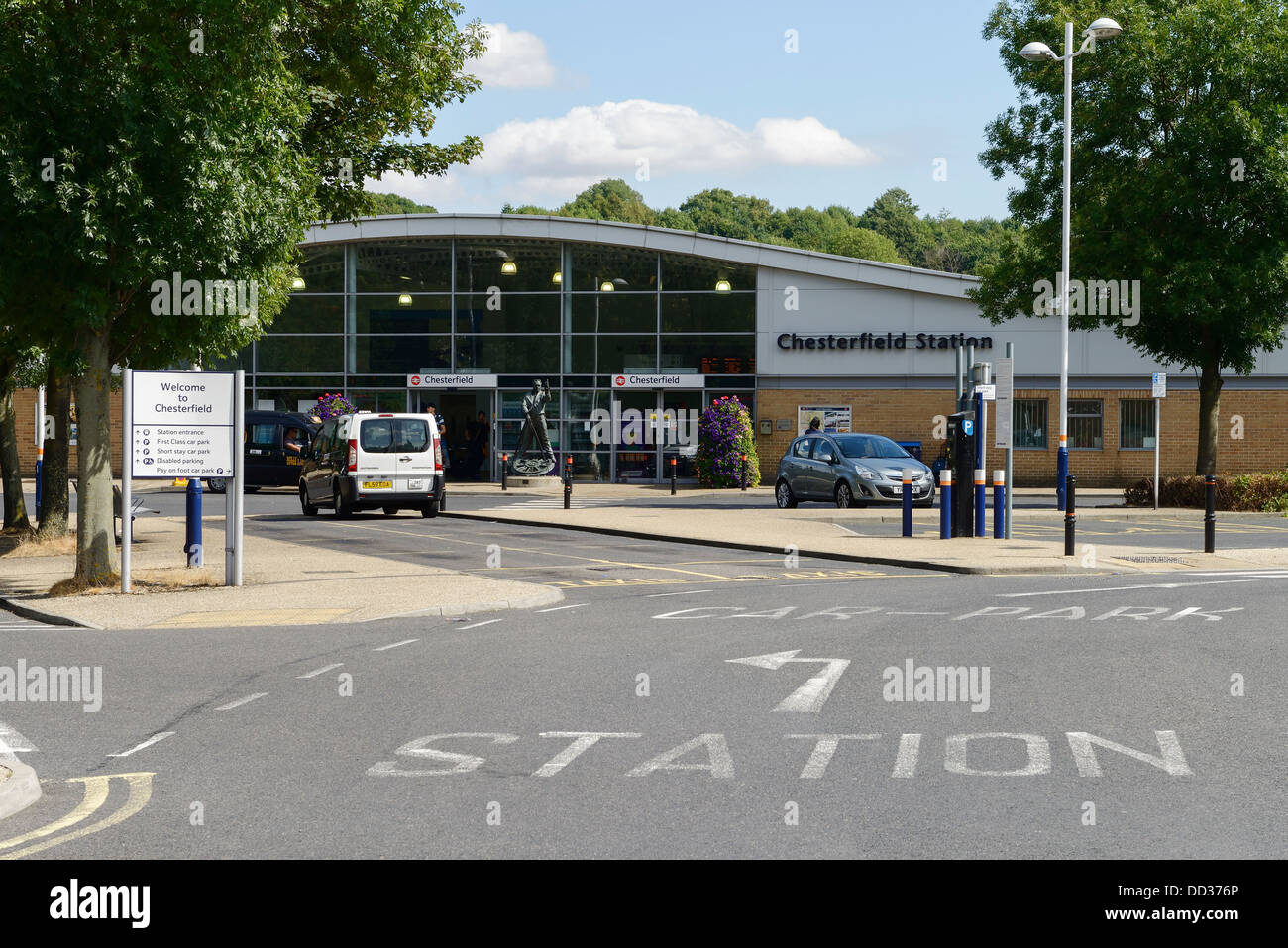 L'entrée principale de la gare de Chesterfield UK Banque D'Images