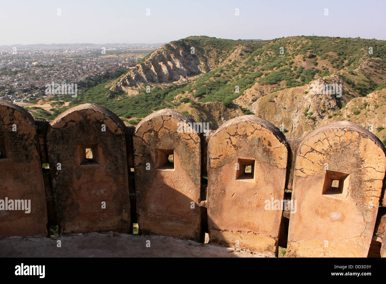 Aravalli de collines de Jaigarh Fort Rajasthan Inde Banque D'Images