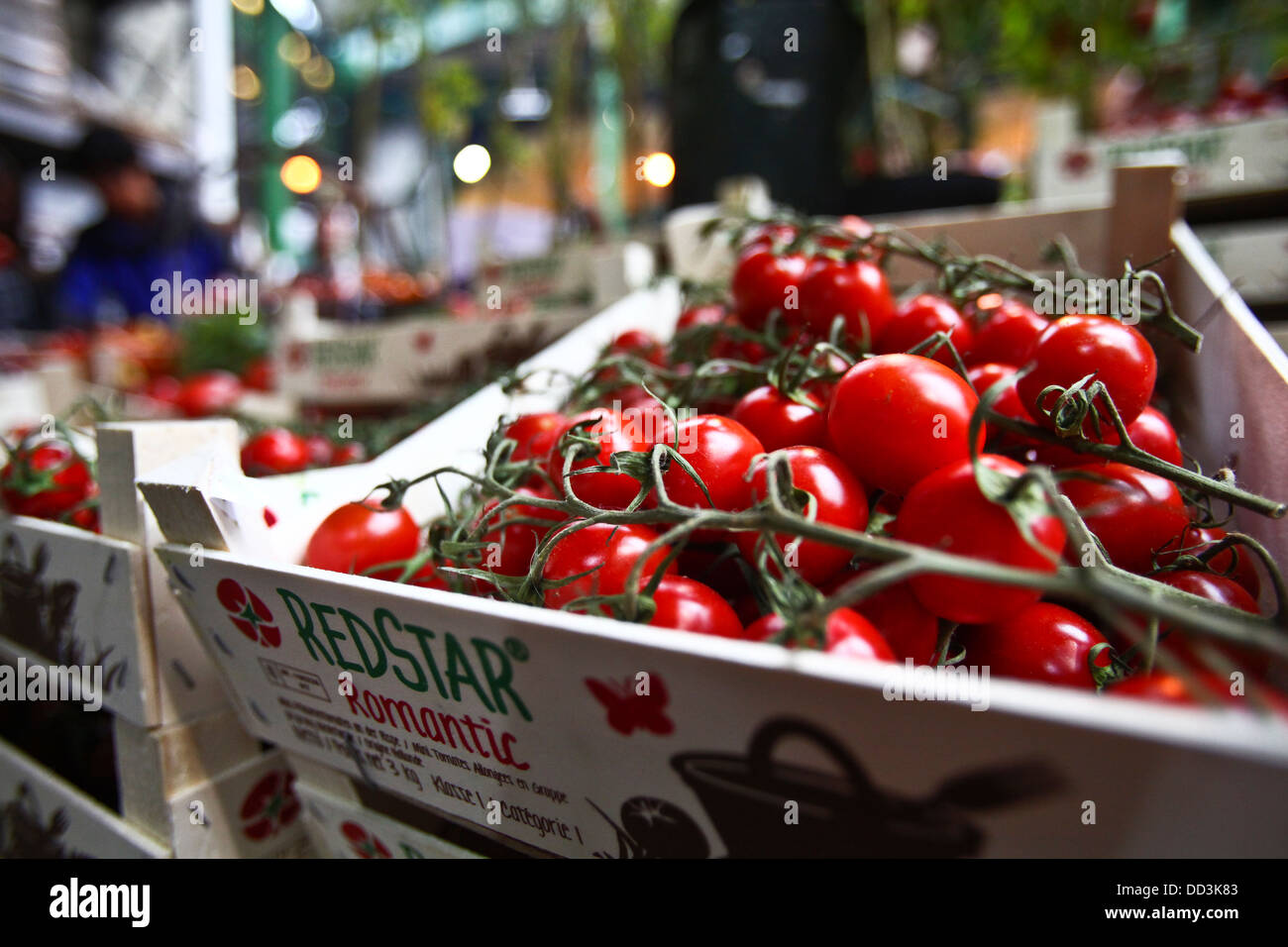 Des tomates fraîches en vente au London's Borough Market. Banque D'Images