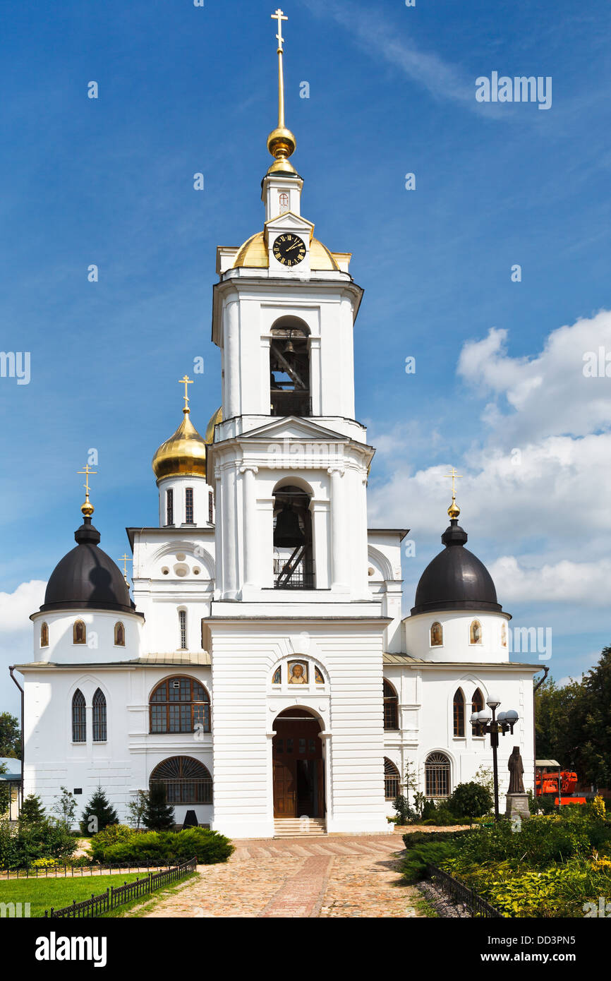 Clocher de la cathédrale de la Dormition du Kremlin à Dmitrov, Russie Banque D'Images