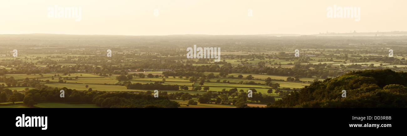 Paysage panoramique vue sur la Plaine du Cheshire UK à la North West Banque D'Images