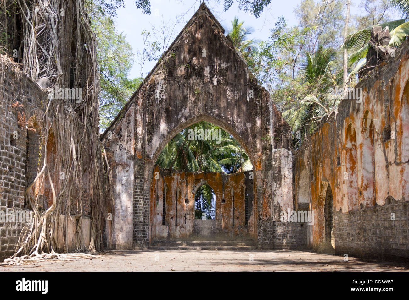 Anciennes ruines d'une église, Église presbytérienne, l'île de Ross, Port Blair, Andaman et Nicobar, Inde Banque D'Images