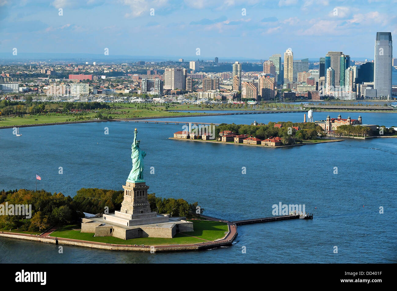Vue aérienne de la Statue de la Liberté et Ellis Island à New York City, USA Photo Stock Alamy Vue aérienne de la Statue de la Liberté et Ellis Island à New York City, USA Photo Stock Alamy