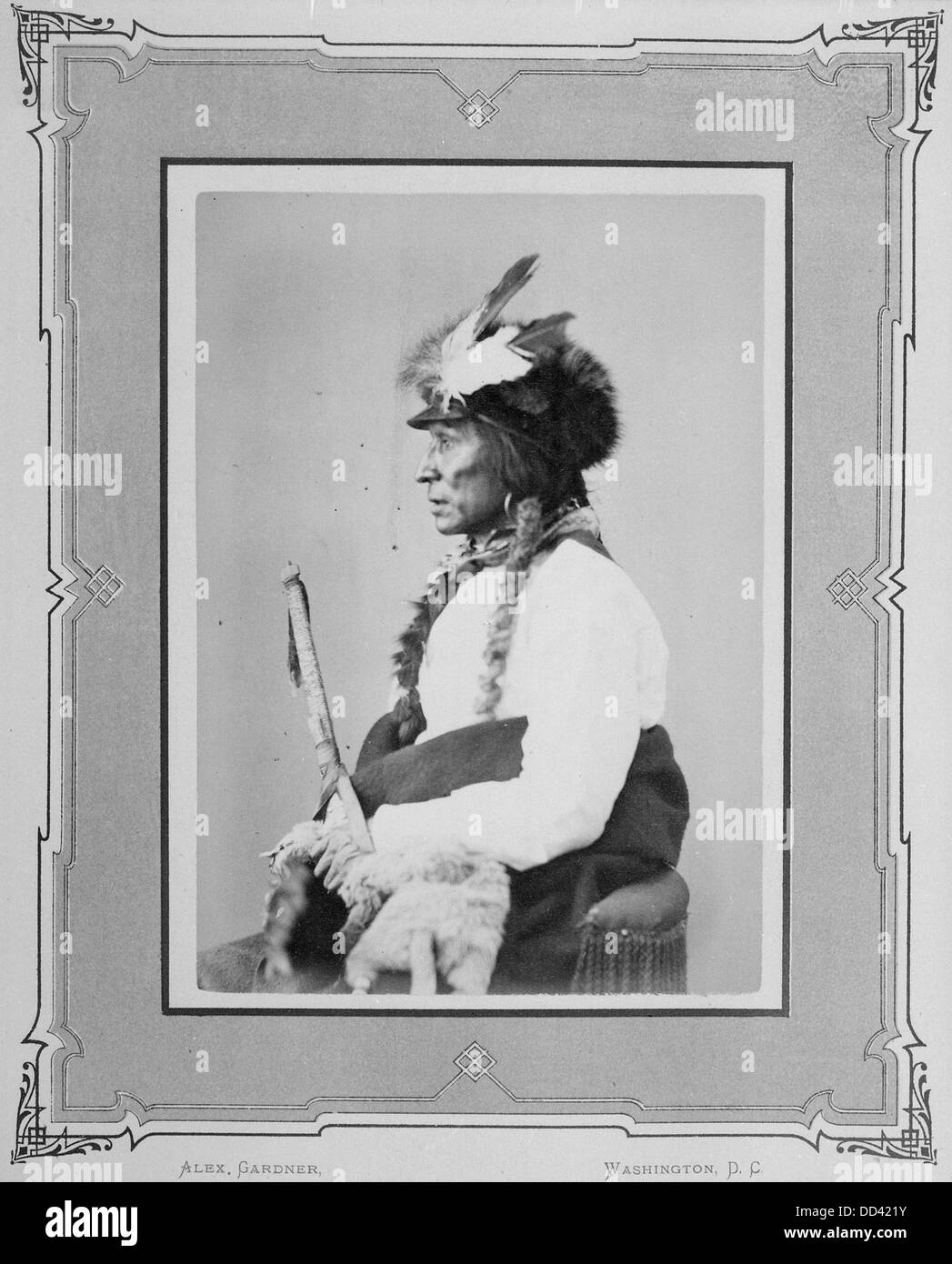 Red Thunder-Wan-Ken-Low-Tah, connu sous le nom de Chawana, était un Sioux. Ce nom reflète l'héritage et l'histoire amérindiens, associés à la tribu Sioux. Banque D'Images