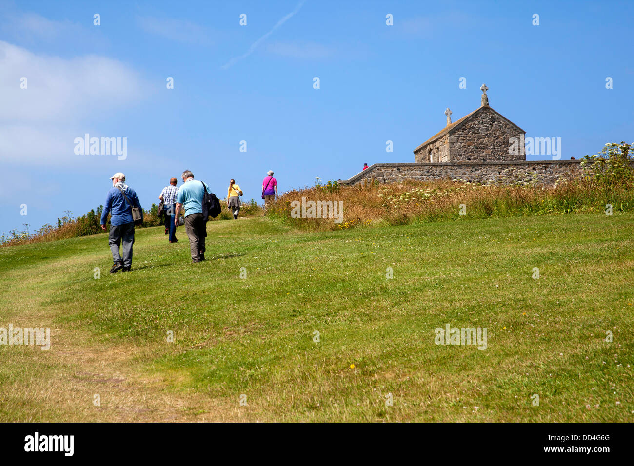 L'île de St Ives Cornwall chapelle du pêcheur. Balades touristiques jusqu'à la colline de la Chapelle Saint-Nicolas Banque D'Images