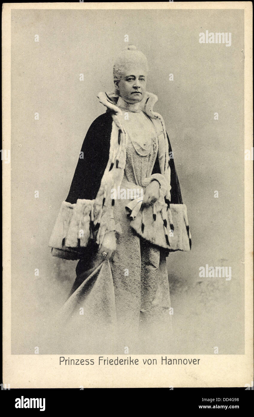 Ak Prinzessin Friederike von Hannover, Nerzmantel, Kleid ; Banque D'Images