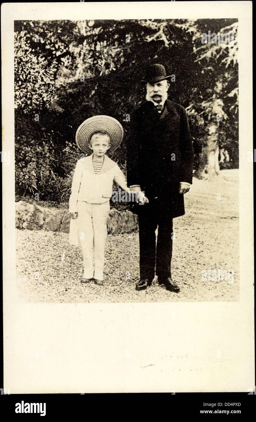 Foto Ak Kaiser Franz Josef I. mit, Enkelkind Strohhut, Anzug ; Banque D'Images