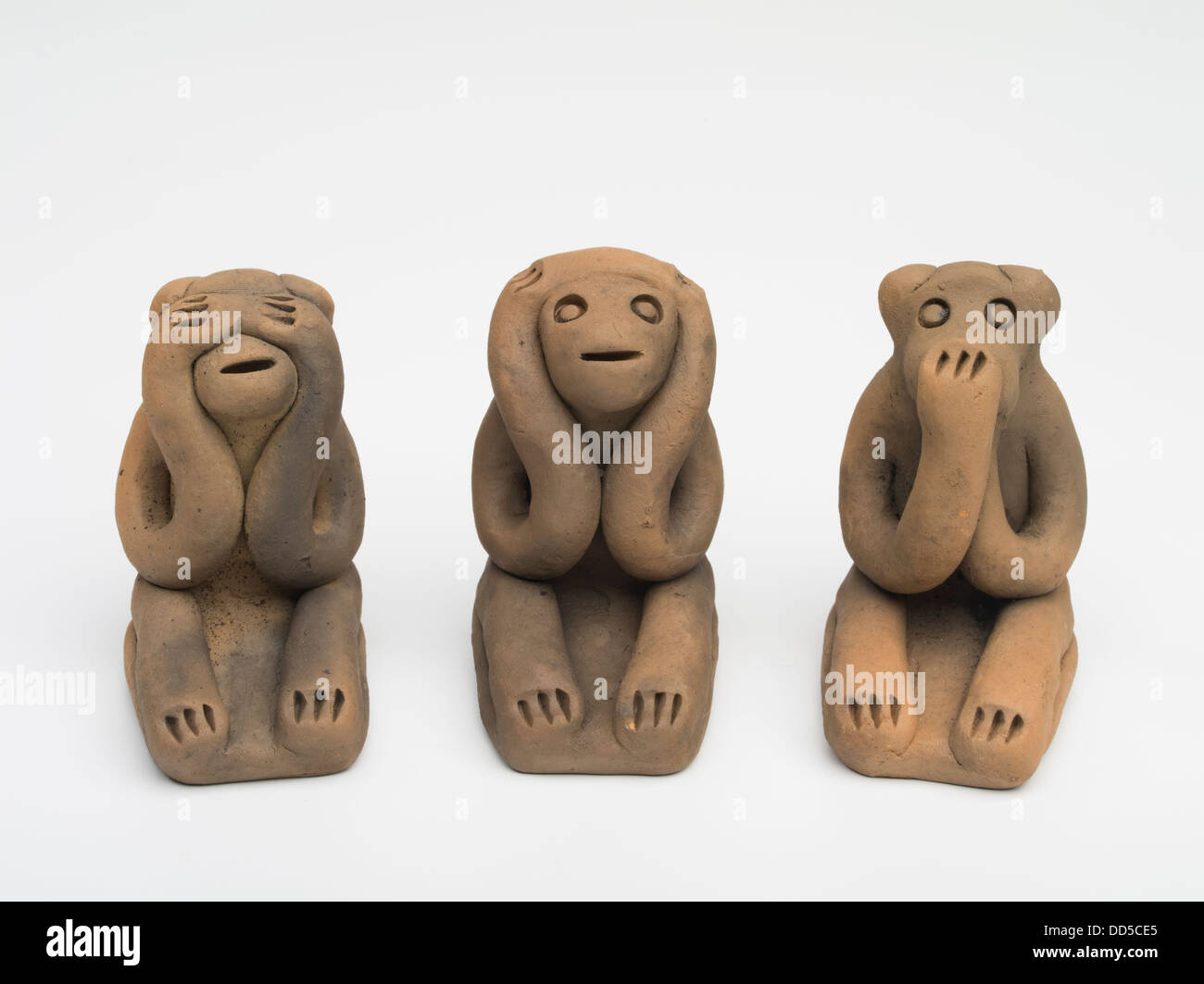 Konoha-Zara ( Les singes de Konoha ) - biscuit jusqu'terre Trois Singes sages - souvenirs traditionnels de Kumamoto au Japon. Banque D'Images