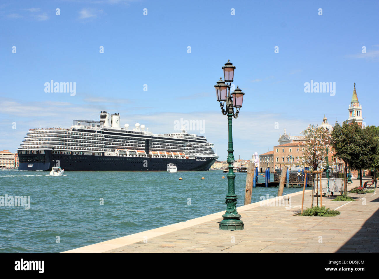 Bateau de croisière ms Noordam à Venise, l'OMI 9230115 Banque D'Images