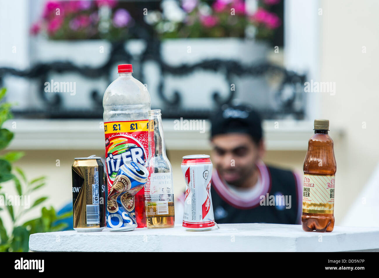Londres, Royaume-Uni. Août 26, 2013. Foutaise est juste à gauche dans la rue à élucider plus tard. Le carnaval de Notting Hill, Londres, Royaume-Uni, 26 août 2013. Crédit : Guy Bell/Alamy Live News Banque D'Images