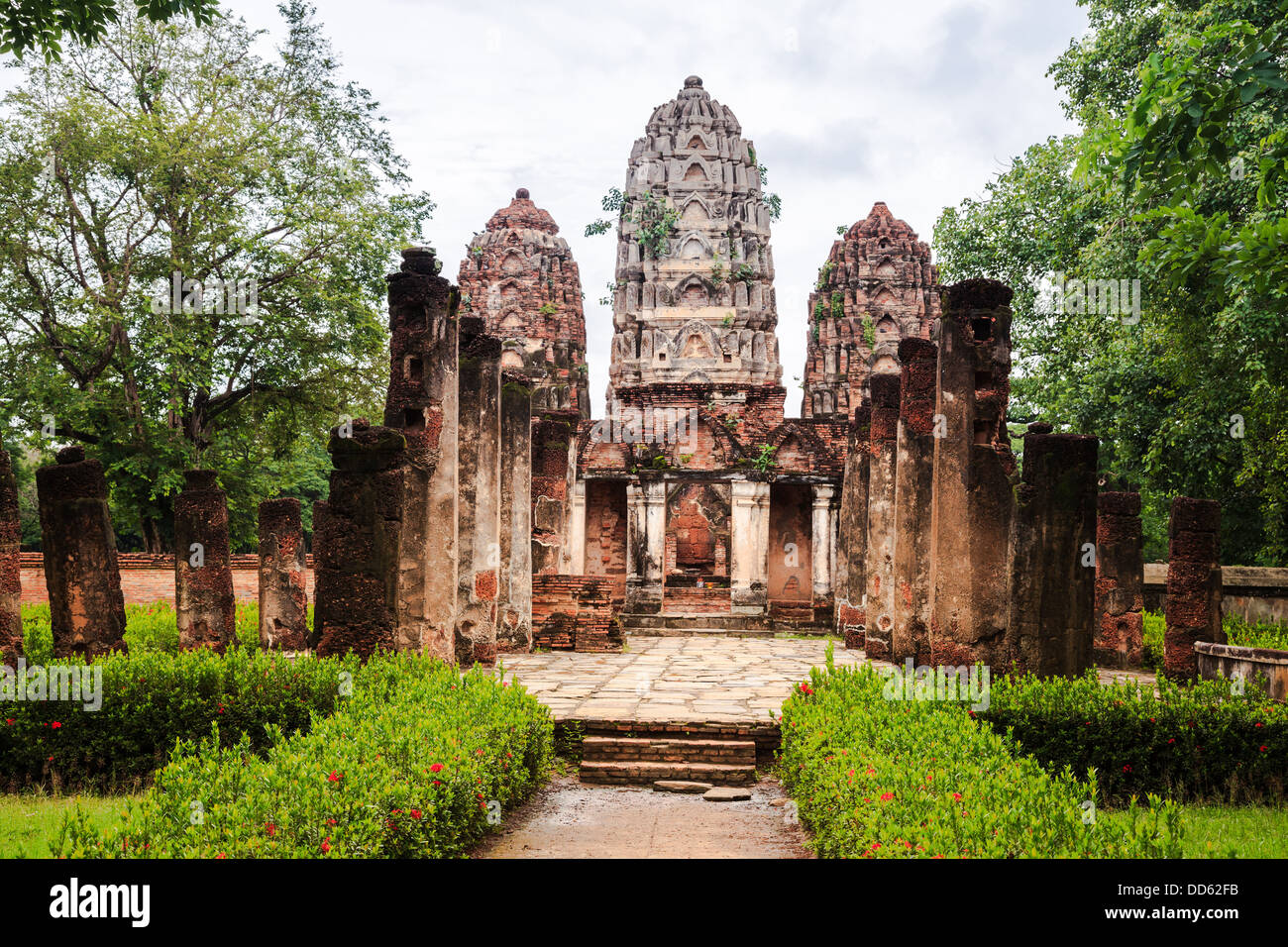 Wat Sri sawai en parc historique de Sukhothai, Thaïlande, province de Sukhothai Banque D'Images