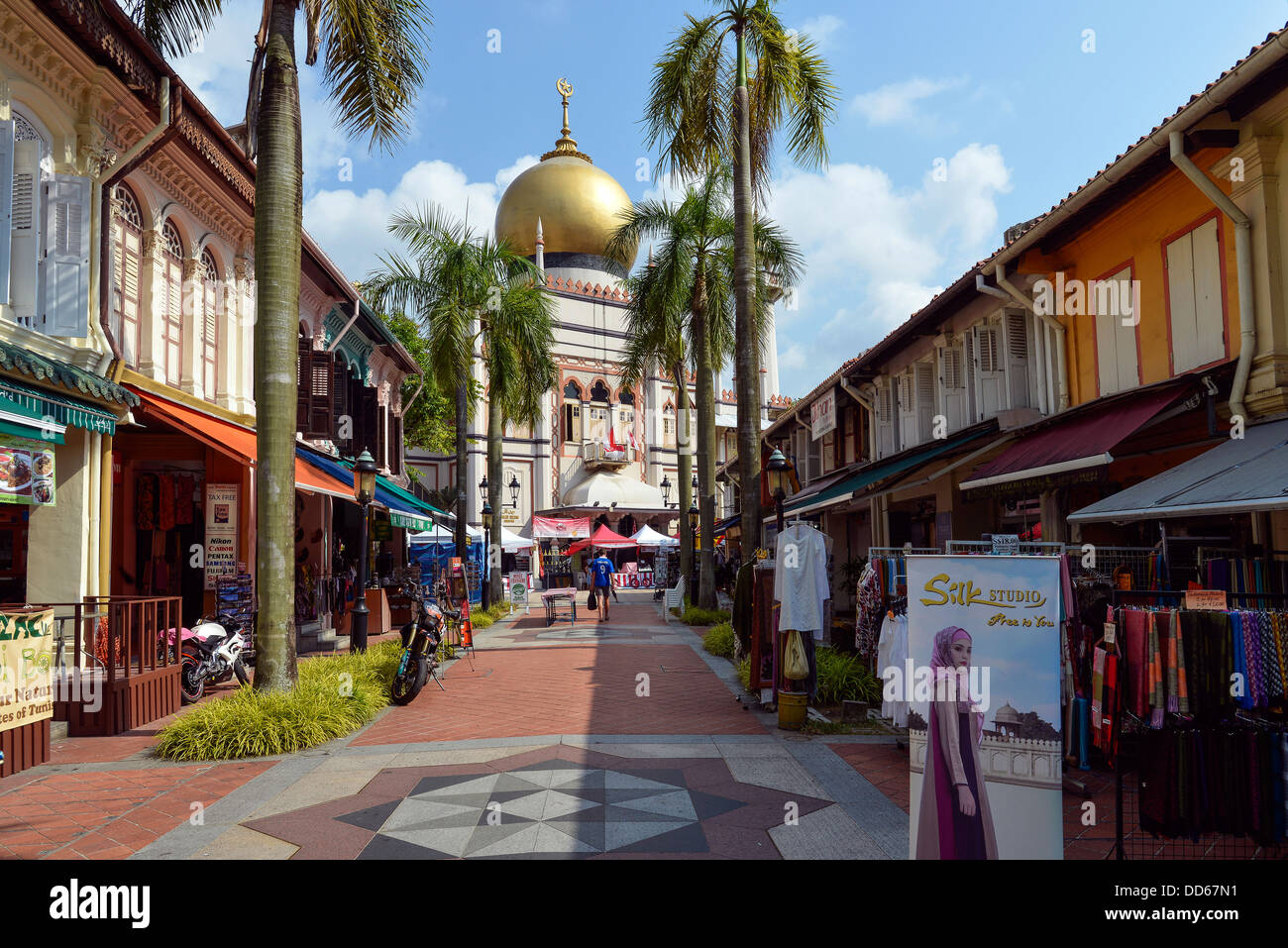Asie Singapour Bussorah Mall menant à la mosquée du Sultan dans la région de Kampong Glam Banque D'Images