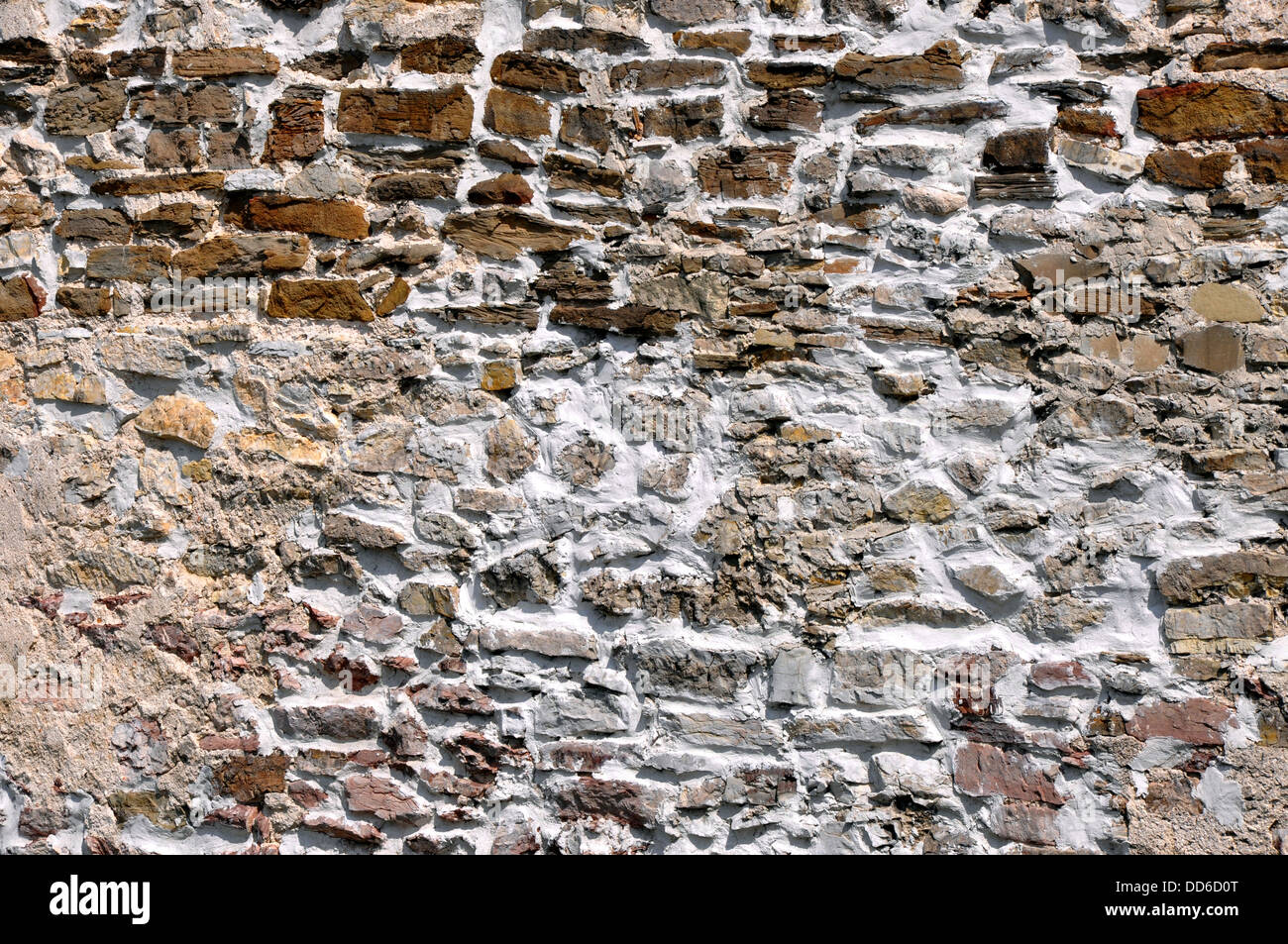 Ancien château médiéval mur de pierre avec mortier de chaux Banque D'Images