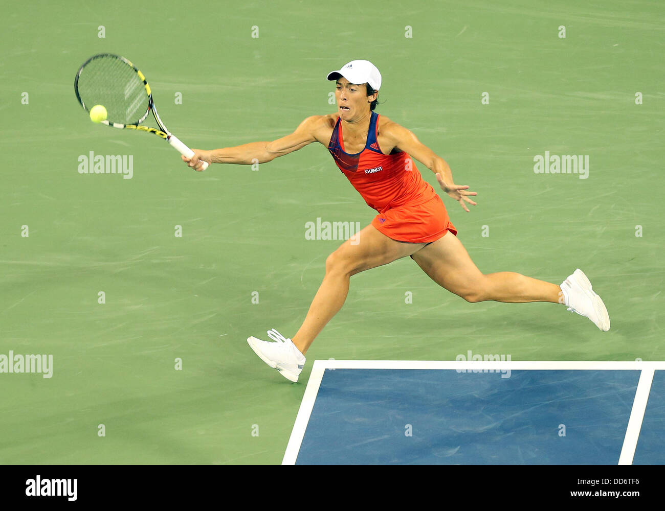 New York, USA. Août 26, 2013. Francesca Schiavone (ITA ) son a tourné pendant le premier tour de l'US Open à la Billie Jean King Tennis Center à Flushing Meadows, New York : Action Crédit Plus Sport/Alamy Live News Banque D'Images