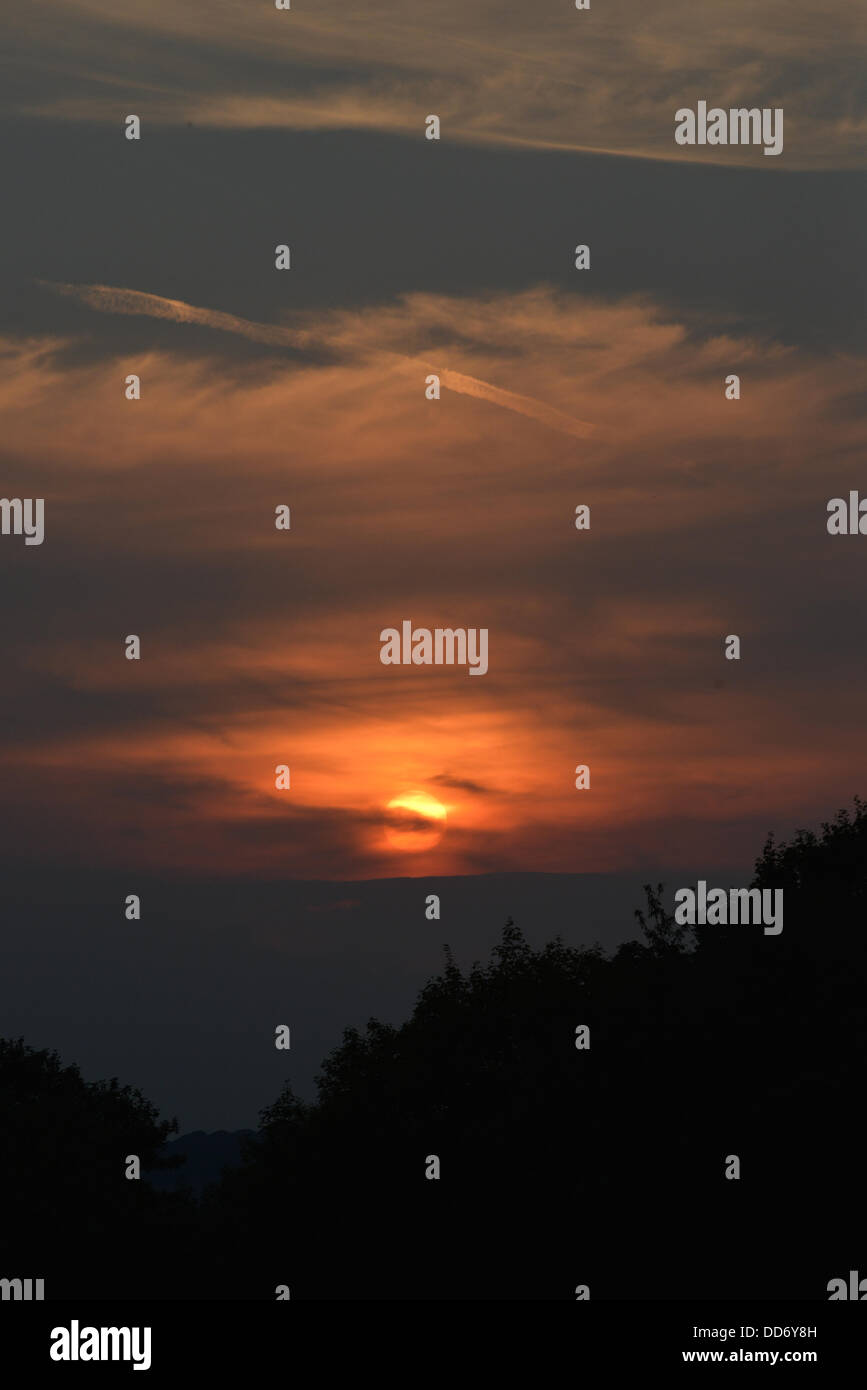 Oxford, UK. 27 août, 2013. Le mardi 27 août 2013, le soleil se couchait sur Oxford de parcs du Sud Crédit : Paul Hayday/Alamy Live News Banque D'Images