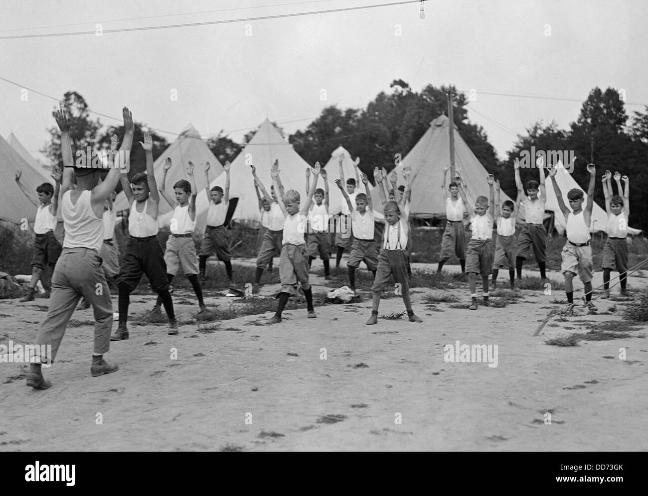 American WW1 Marines faisant de la gymnastique Junior era. 1919. (BSLOC 2012 4 43) Banque D'Images