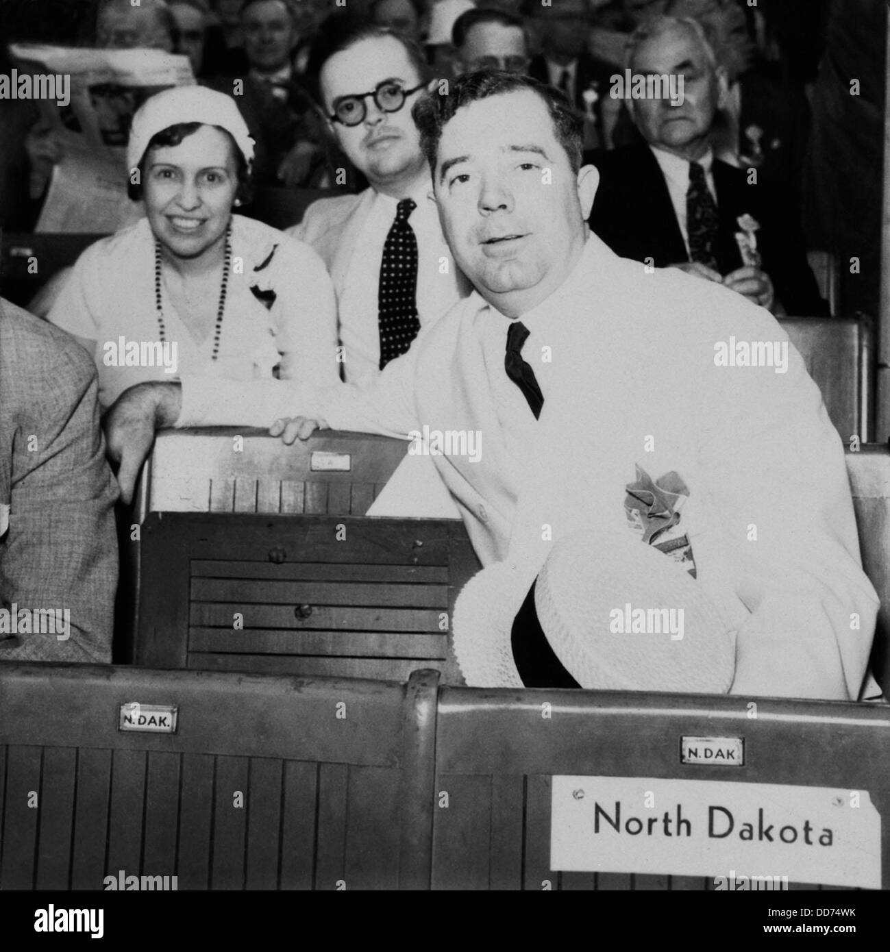 Le sénateur Huey Long à un événement politique. Ca. 1933. John Goodman a joué longtemps dans le film de 1995, KINGFISH : UNE HISTOIRE DE HUEY P. LONG. Banque D'Images