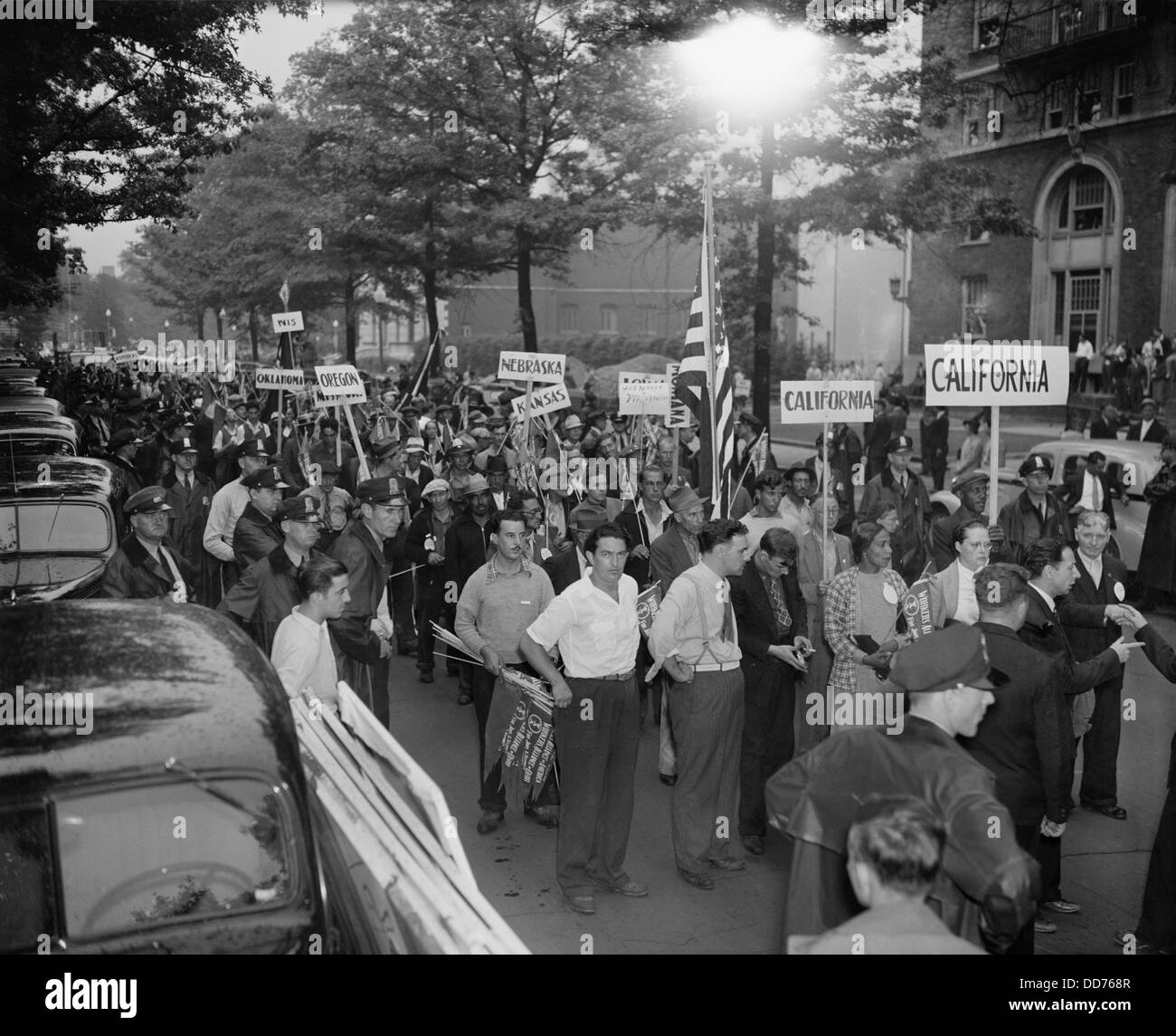 Protestation des travailleurs WPA mises à pied à Washington, D.C. le 24 août 1937. Certains des plus de 2000 travailleurs licenciés WPA marchant au Banque D'Images