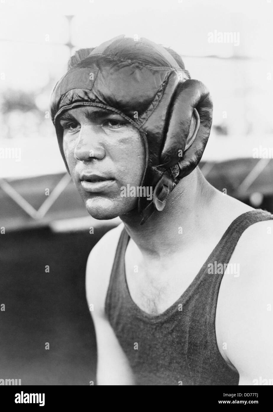 Max Schmeling, port de casque, et de la vaseline. Il a été pour la formation, 21 juin 1932 Combat de titre avec Jack Sharkey, Banque D'Images