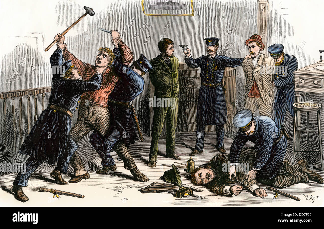 Braquage A New York Braqueurs de banque arrêté par la police dans une banque de la ville de New  York, 1870. À la main, gravure sur bois Photo Stock - Alamy